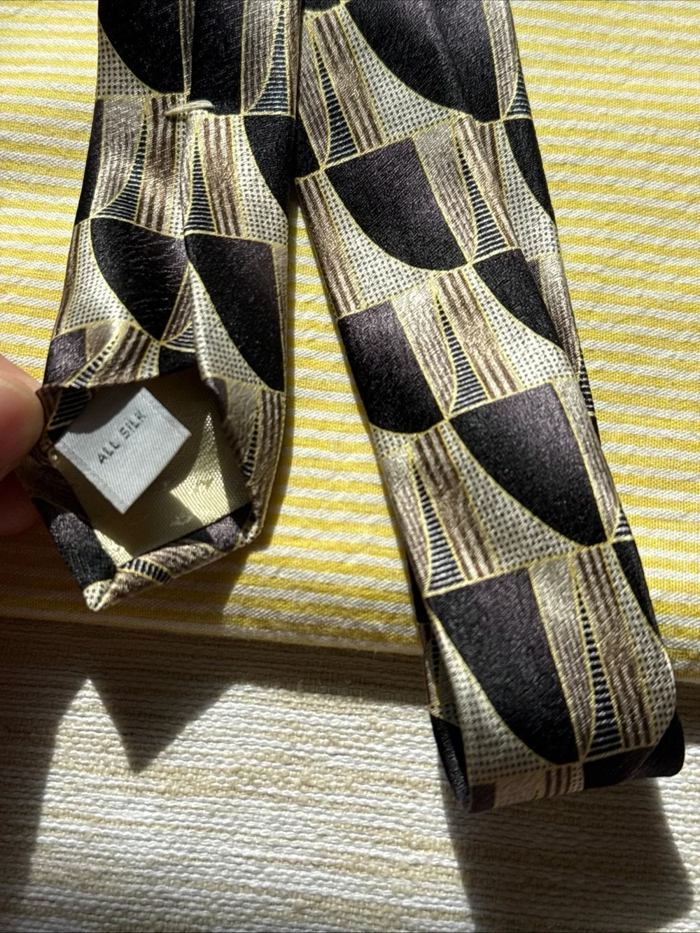 Men's Pierre Cardin 100% silk Black Gold Geometric Tie vintage